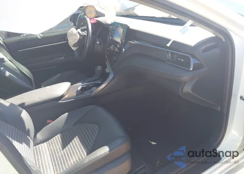 2021 Toyota Camry Se z USA, uszkodzony, nr VIN 4T1T11AK1MU472976